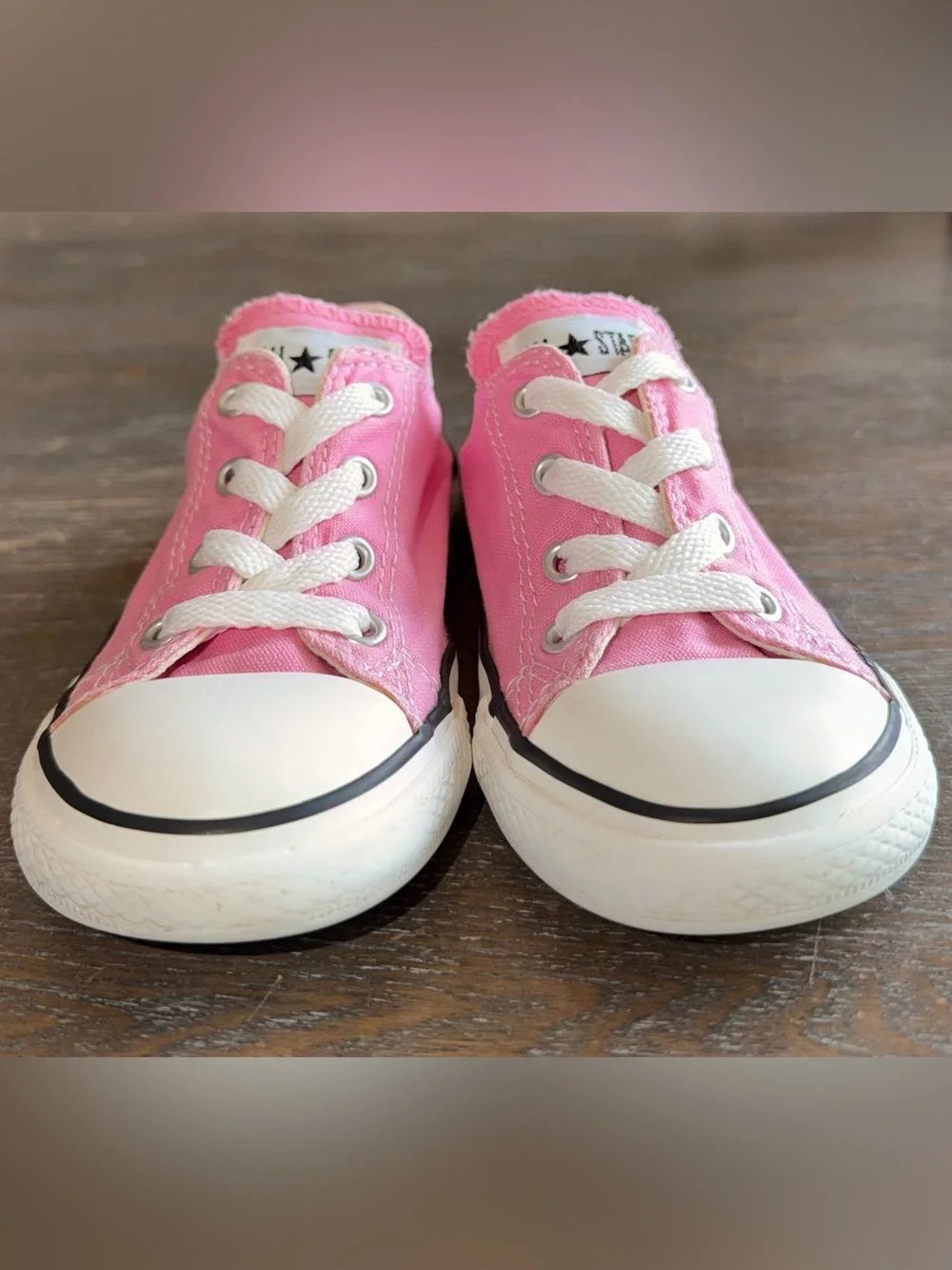 Pink Converse All Star Chuck Taylor Low Top Sneakers size 9